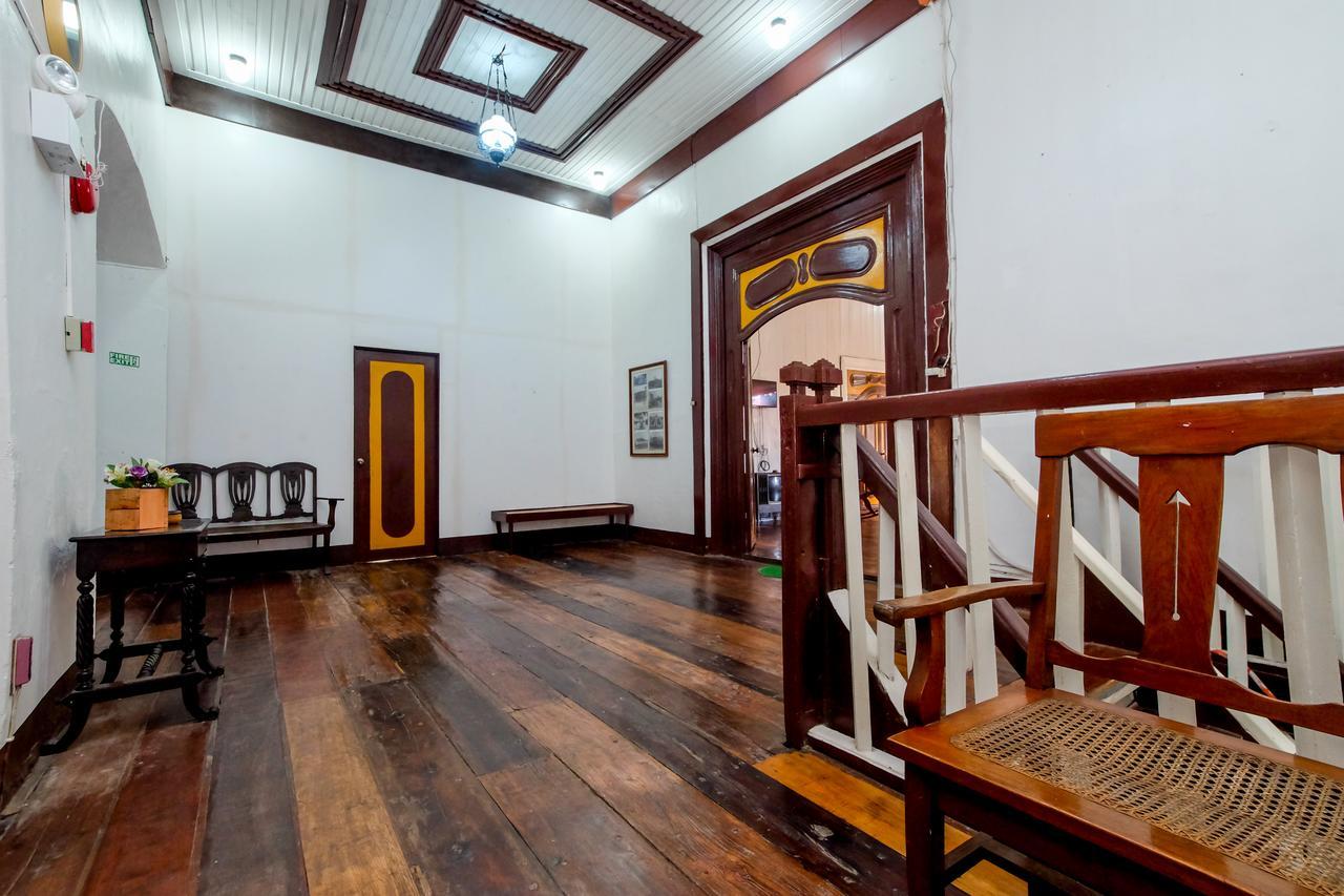 Zen Rooms Calle Crisologo Виган Экстерьер фото