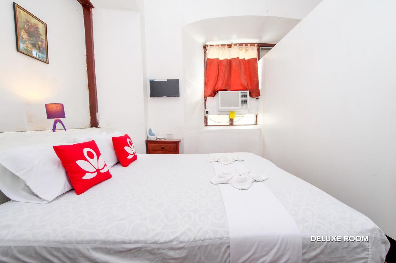 Zen Rooms Calle Crisologo Виган Экстерьер фото