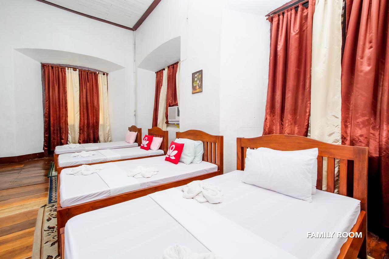 Zen Rooms Calle Crisologo Виган Экстерьер фото