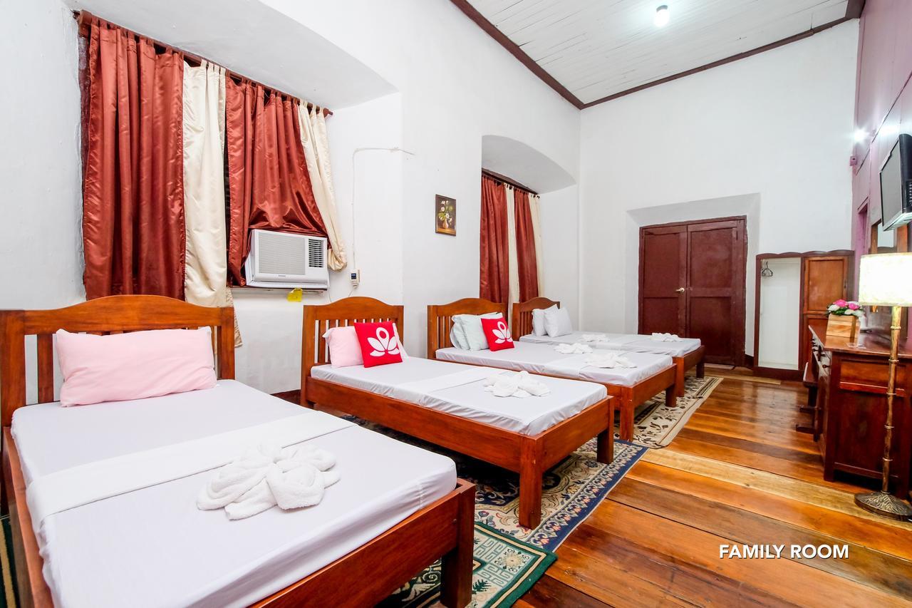 Zen Rooms Calle Crisologo Виган Экстерьер фото