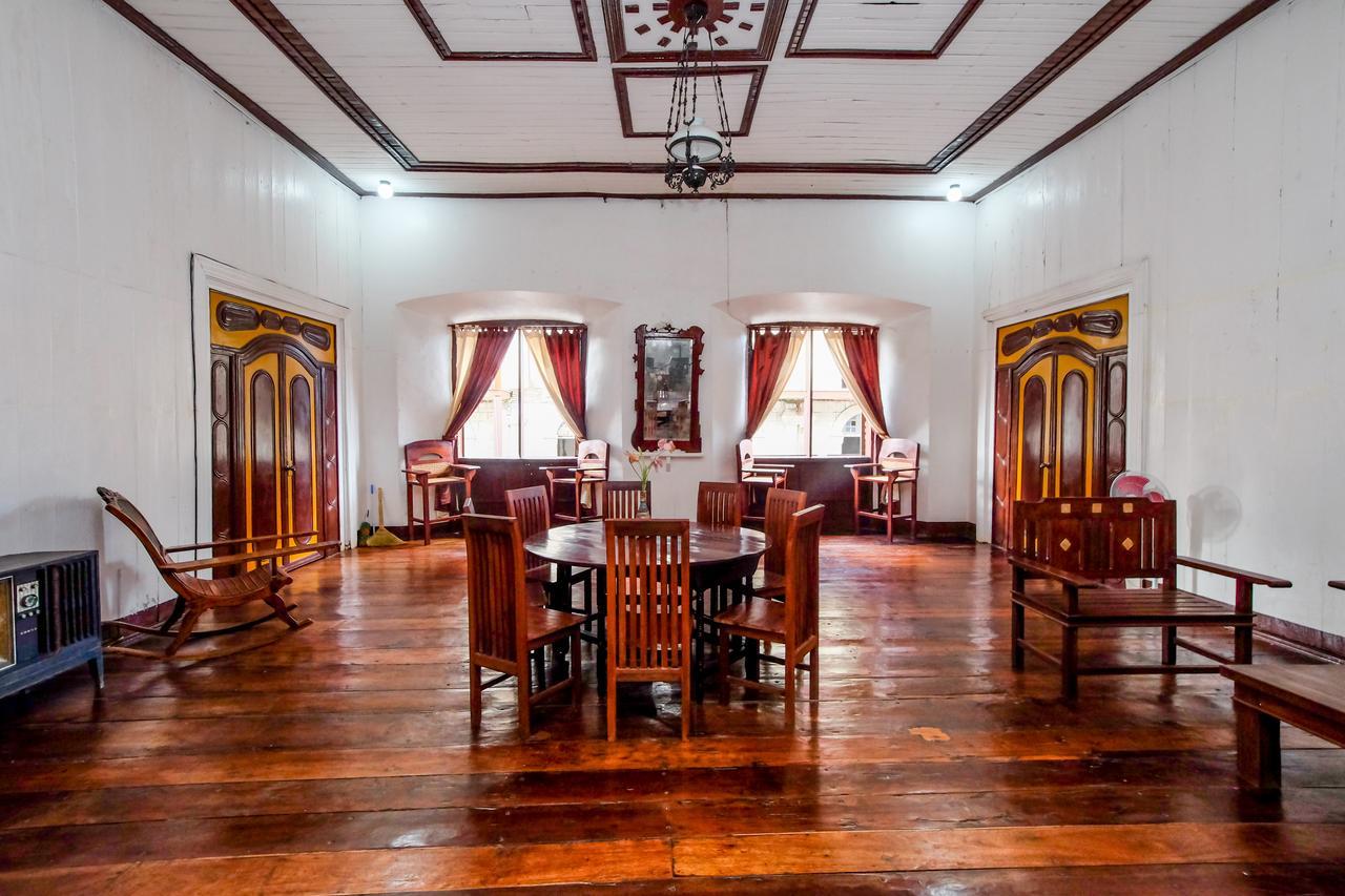 Zen Rooms Calle Crisologo Виган Экстерьер фото